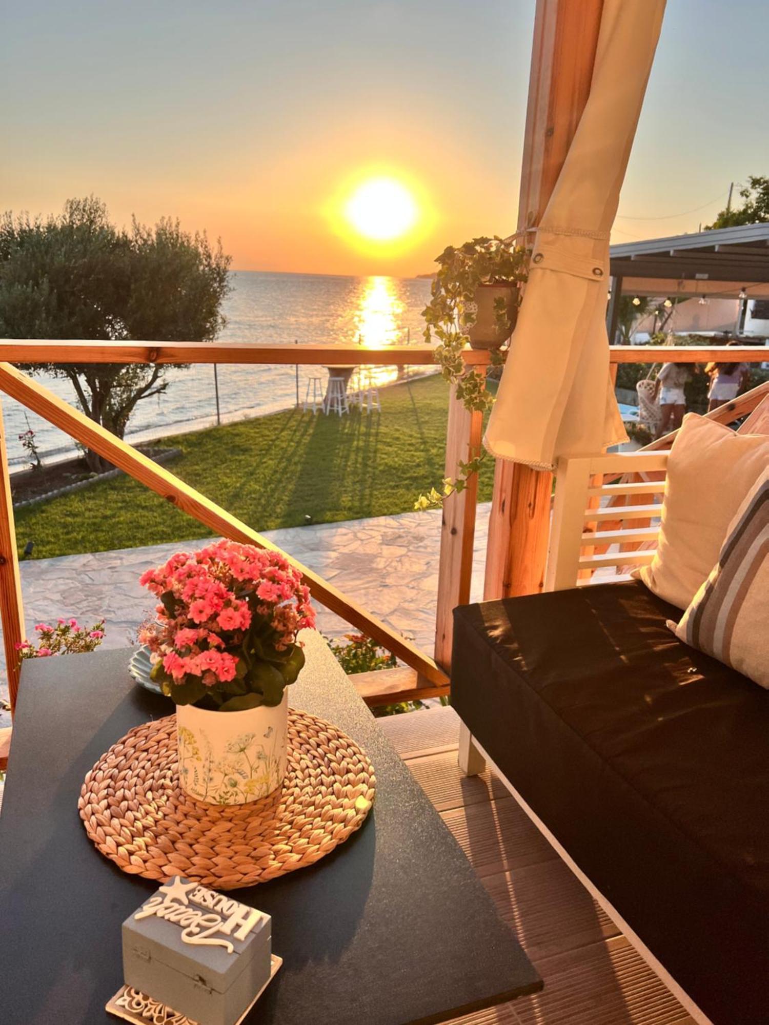 Beachfront Villa Athina Vergia Экстерьер фото